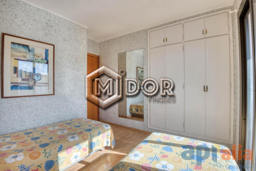 APARTAMENTO CON TERRAZA Y VISTAS (ZONA PORT D'ARO - PLATJA D'ARO)