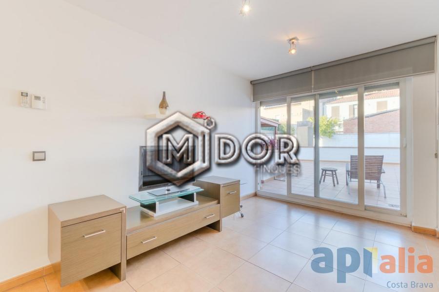 APARTMENT WITH TERRACE IN CASSA DE LA SELVA