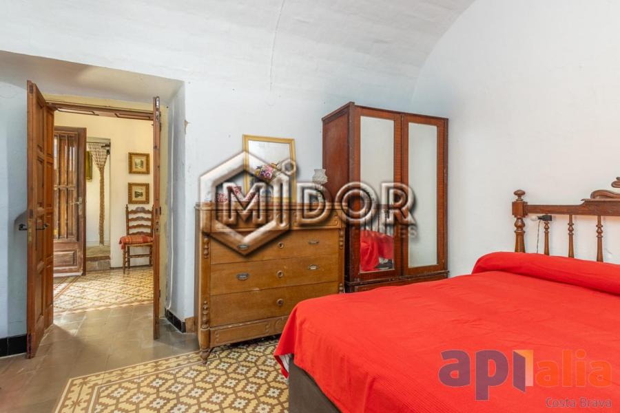 HISTORIC HOUSE IN THE HEART OF BEGUR