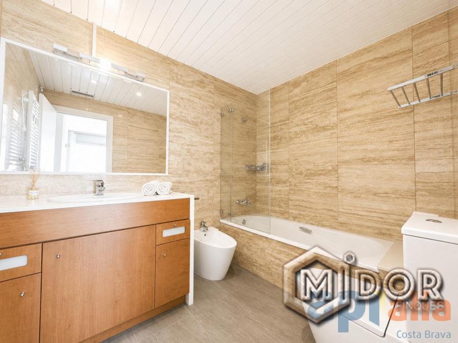 BEACHFRONT APARTMENT WITH TORURIST LICENSE