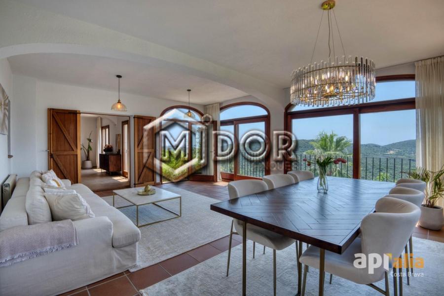 CASA AMB PISCINA A CALONGE