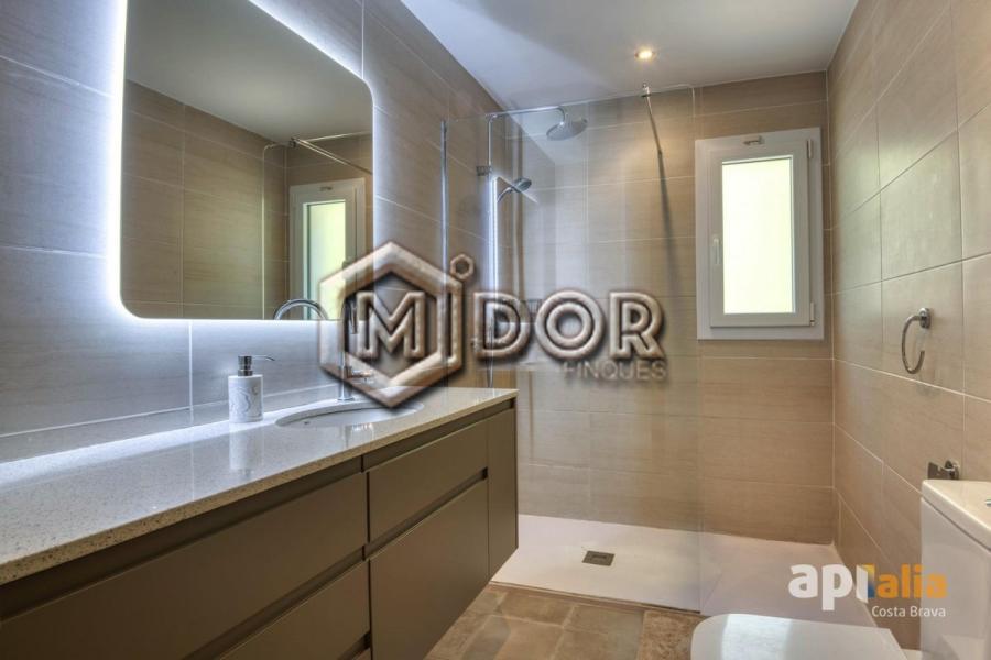 CASA AMB PISCINA A CALONGE