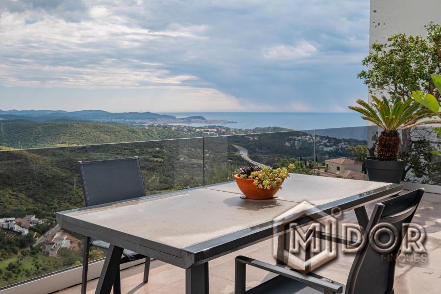 CASA AMB VISTES A MAR A PLATJA D'ARO (CIM D'ARO)