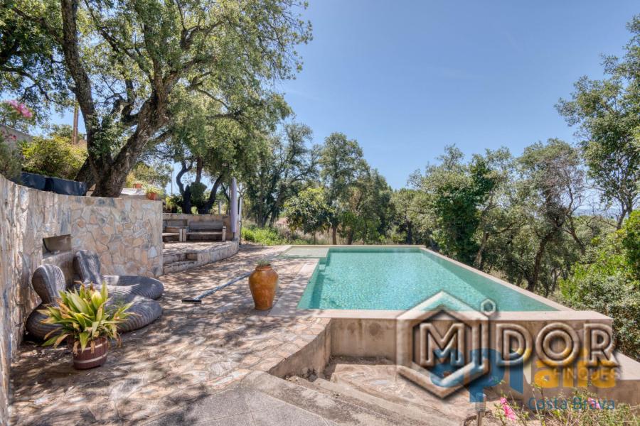 CASA AMB PISCINA A ST. MIQUEL D'ARO