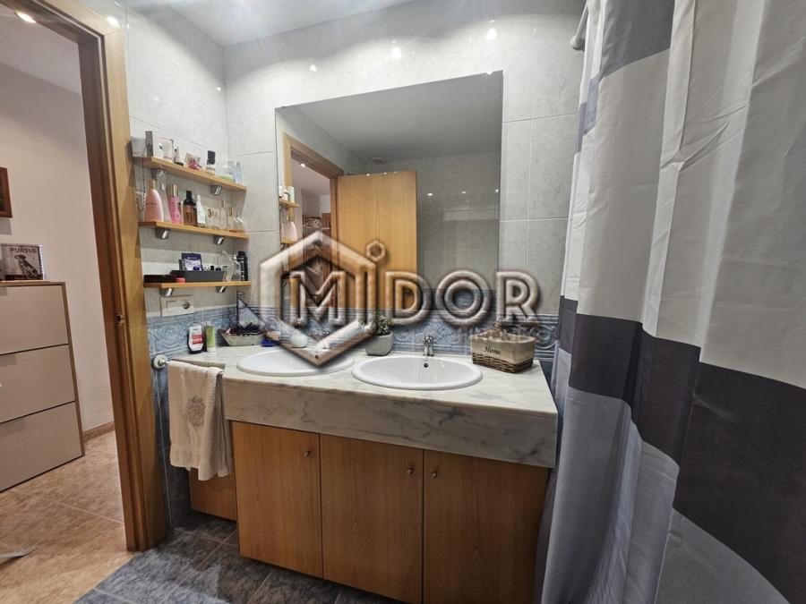 AMPLI I LLUMINÓS APARTAMENT A SANT FELIU DE GUÍXOLS (ZONA ESCLAT)