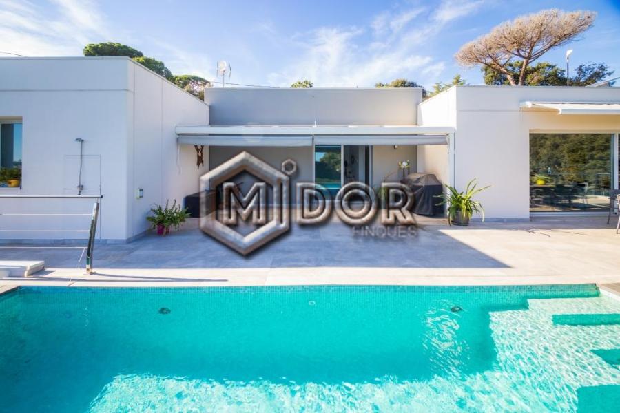 CASA MODERNA AMB VISTES A MAR A PLATJA D'ARO (MAS ROS)