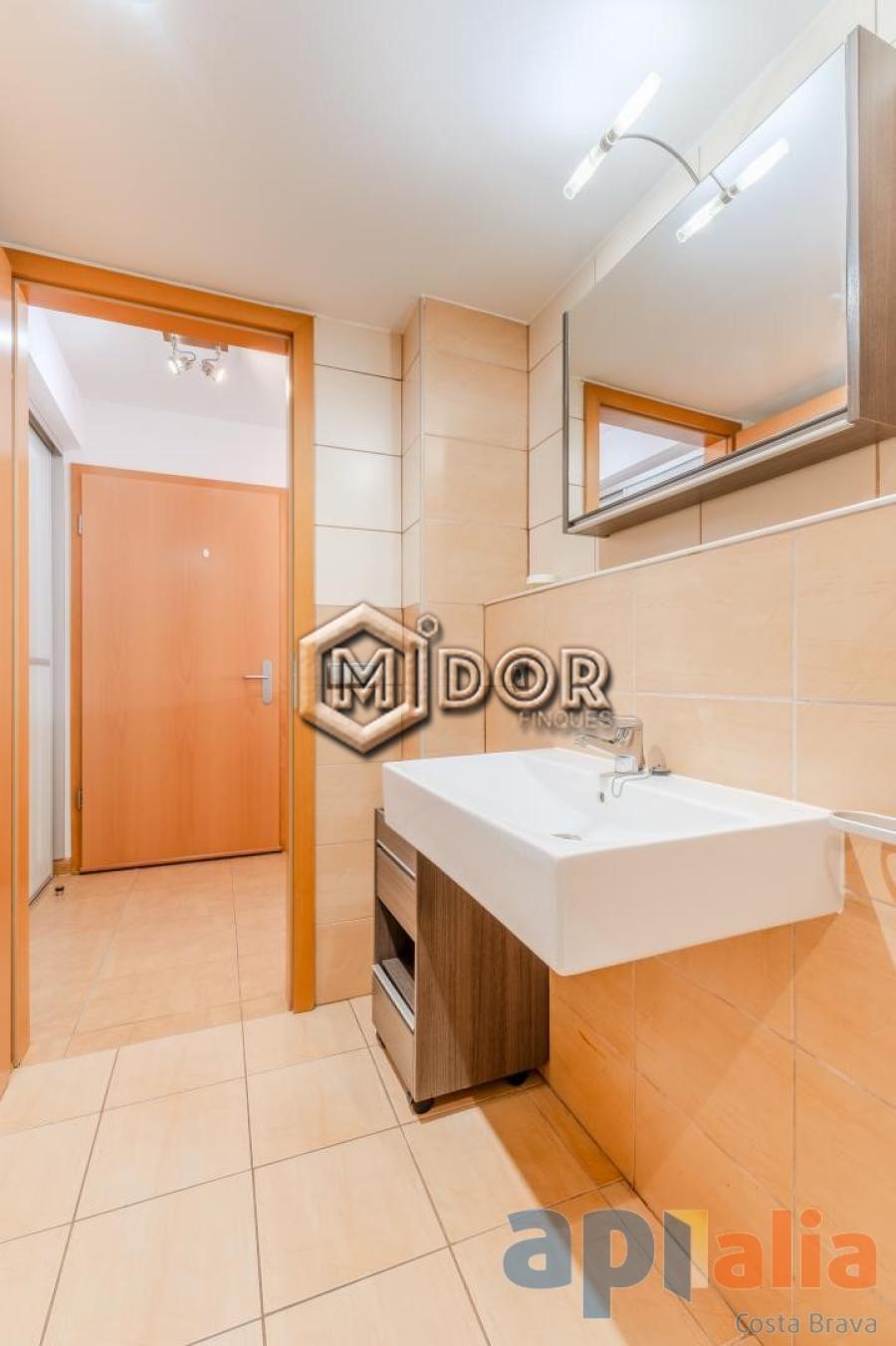 APARTMENT WITH TERRACE IN CASSA DE LA SELVA