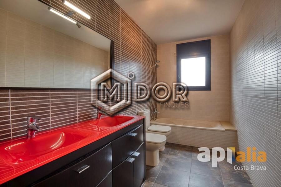 CASA AMB PISCINA I GARATGE A MAS PERE, CALONGE – COSTA BRAVA