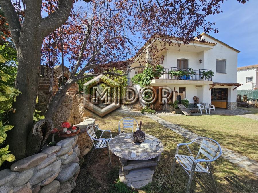 CASA AMB GRAN POTENCIAL I PISCINA PRIVADA A MAS TREMPAT (SANTA CRISTINA D'ARO)